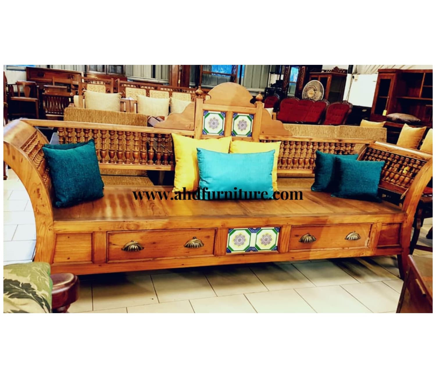 Wooden Diwan Cot Model With Drawers In Teak Wood