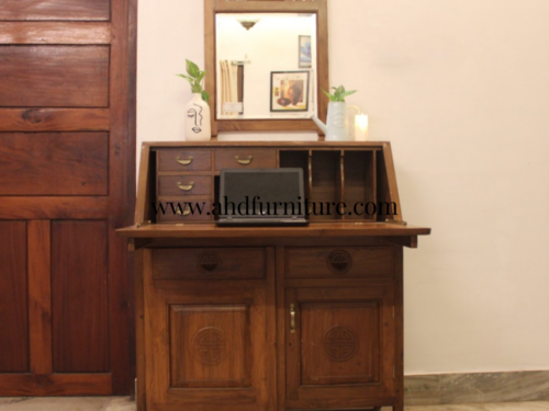 Study Table Dock Mini Chair in Teak Wood