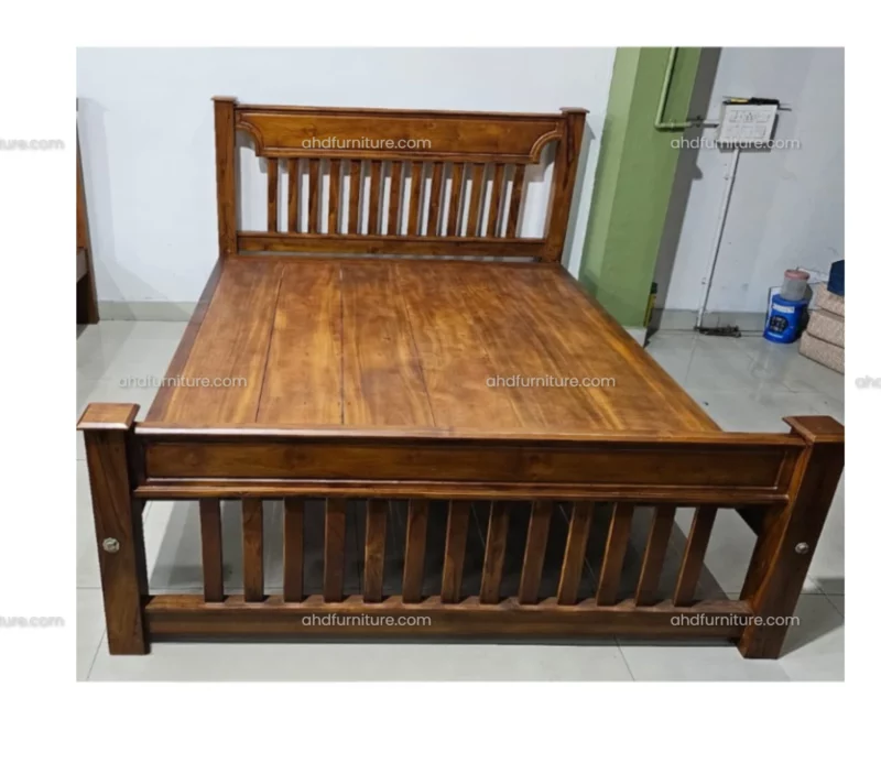 N3 Queen Size Bed in Teak Wood