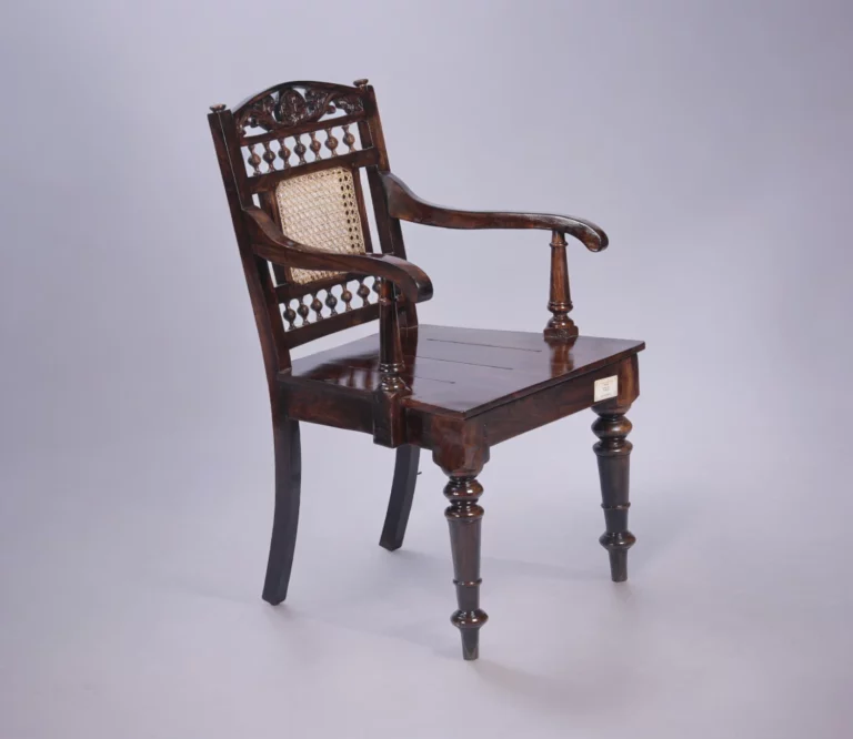 Heritage Chair with Plank Seat in Rosewood