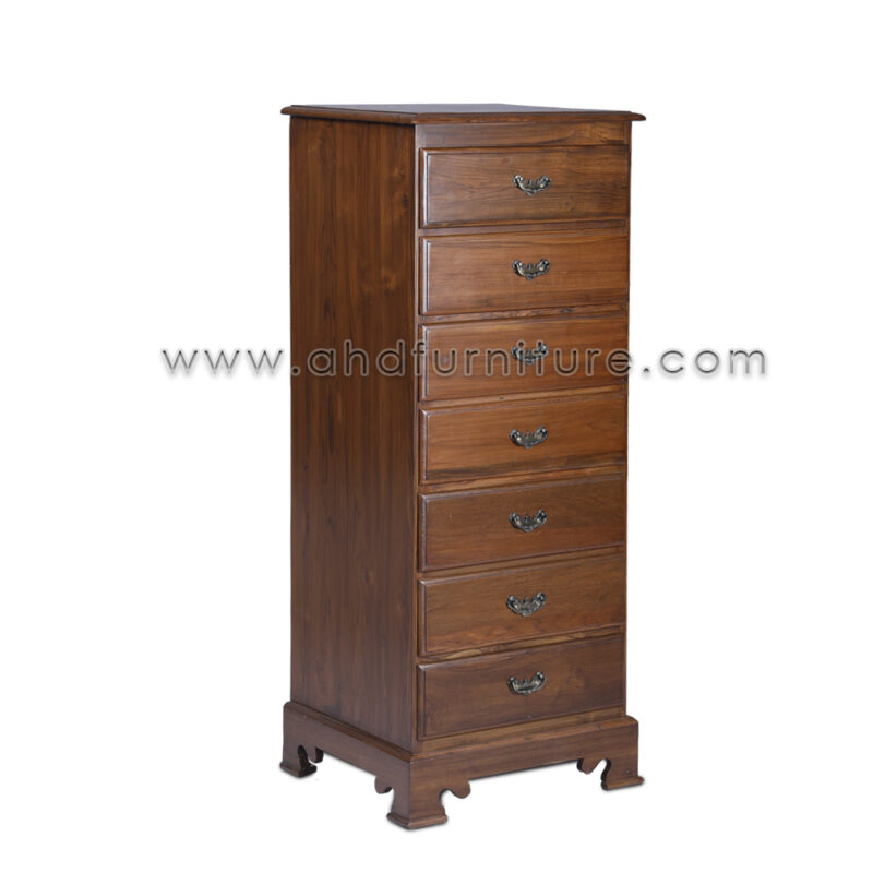 Chest of Drawers 11