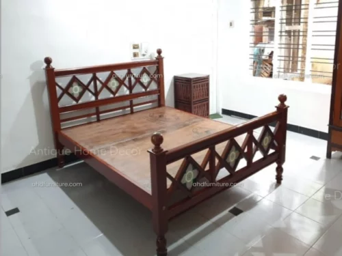 Cross With Tile King Size Bed in Teak Wood