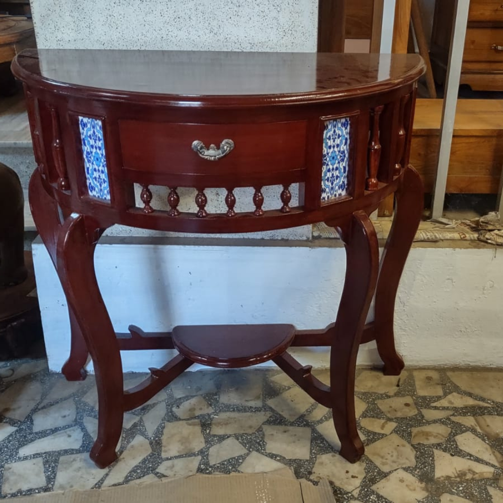 Royal Half Round Console Table with Tile in Mahogany