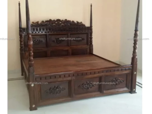 Poster Cot with Carving King Size Bed in Teakwood
