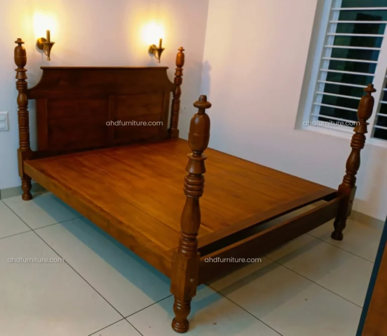 Noble Queen Size Poster Bed In Mahogany Wood