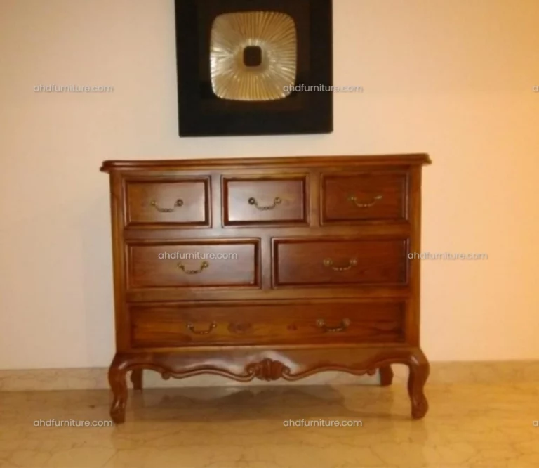 England Chest Of Drawer In Teak Wood