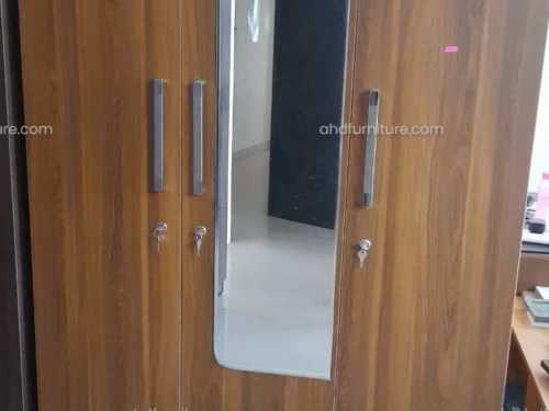 Modern 3 Door Wardrobe In Engineering Wood